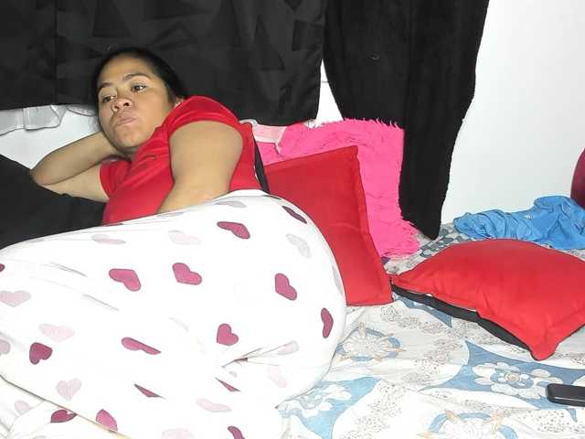 Latin-caliente live cam on BongaCams