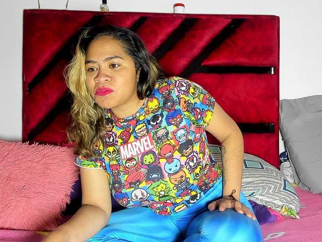 Latin-caliente live cam on BongaCams