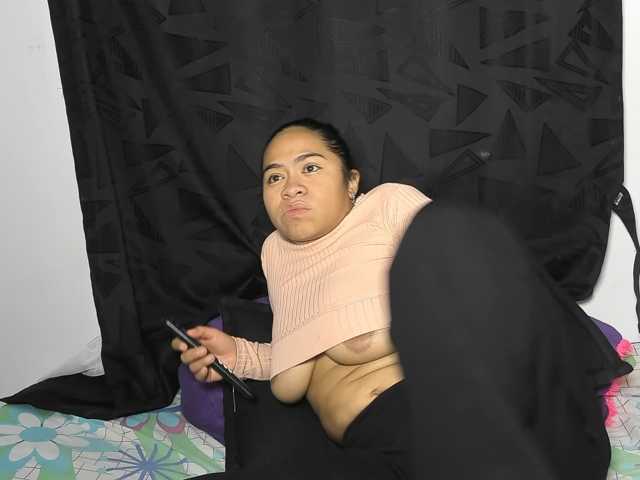 Latin-caliente live cam on BongaCams