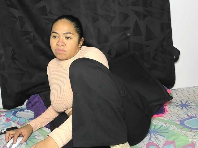 Latin-caliente live cam on BongaCams