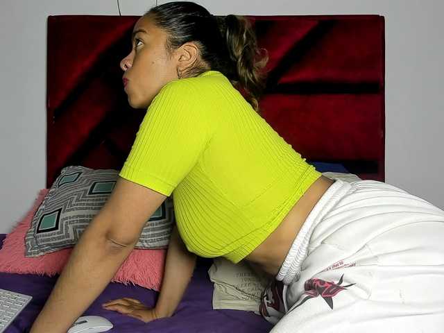 Latin-caliente live webcam show