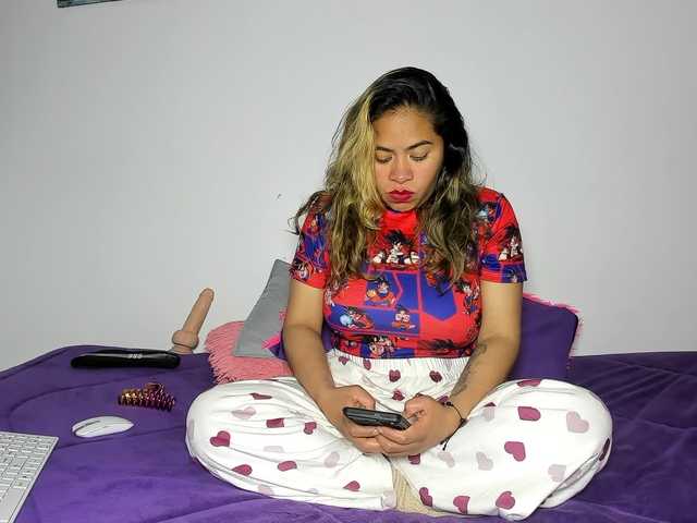 Latin-caliente live cam