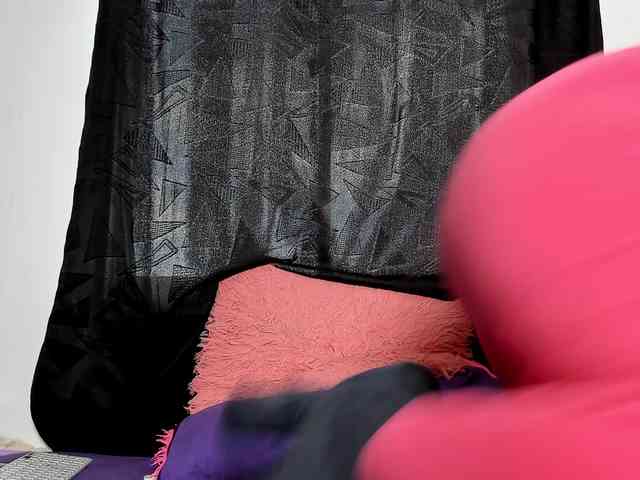 Latin-caliente webcam