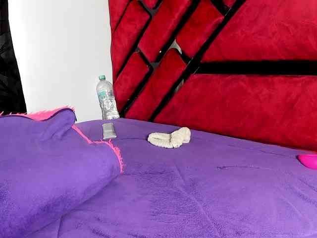 Latin-caliente webcam