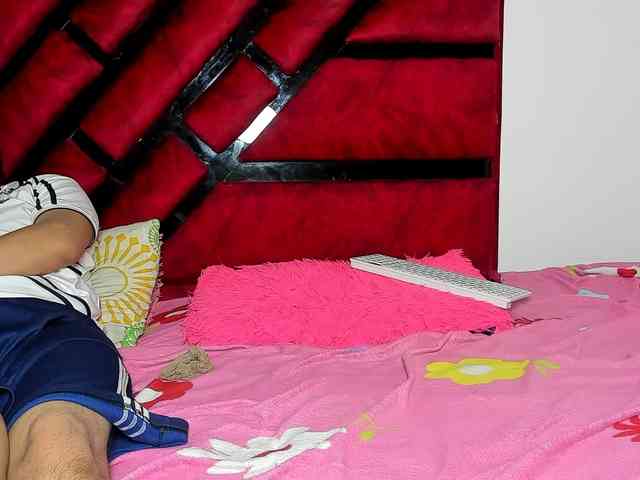 Latin-caliente webcam