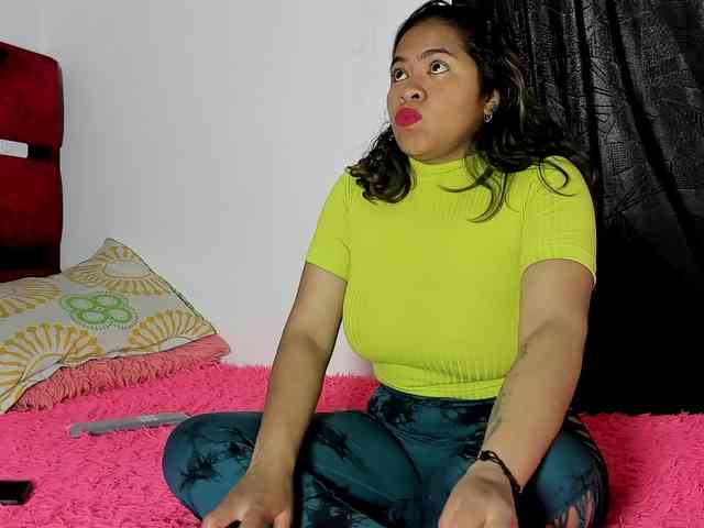 Latin-caliente webcam