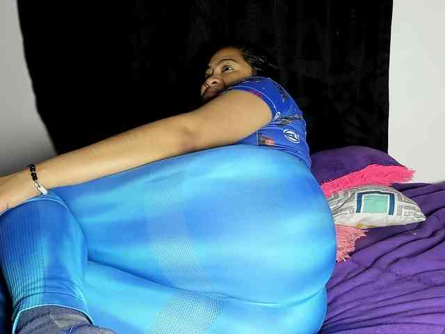 Latin-caliente webcam