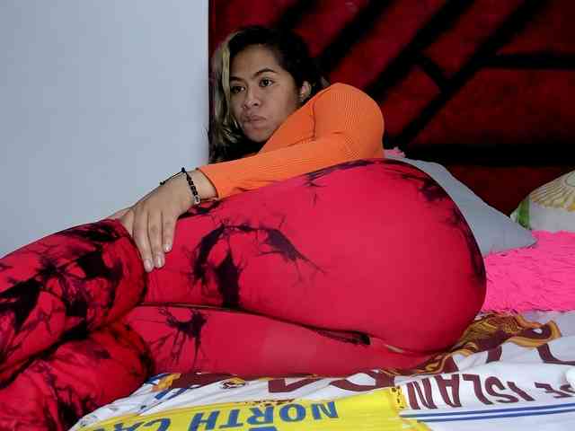 Latin-caliente webcam