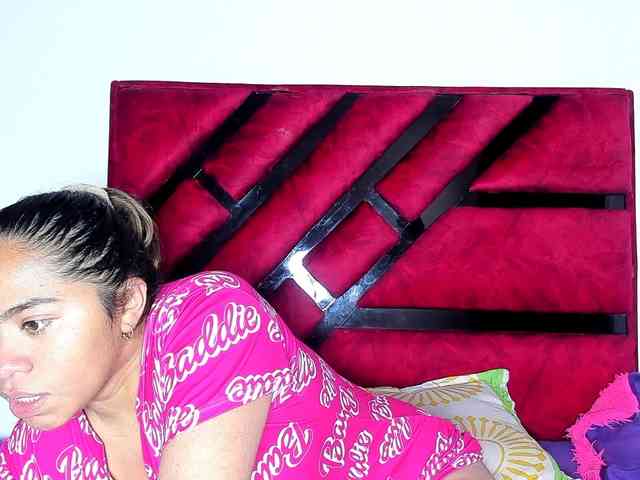 Latin-caliente webcam