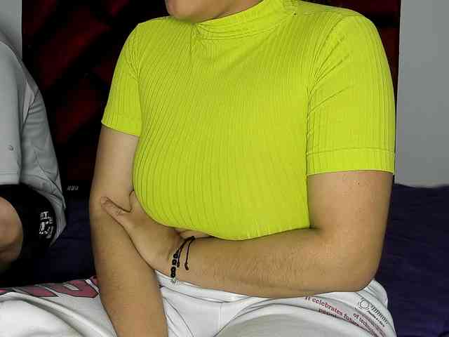 Latin-caliente webcam
