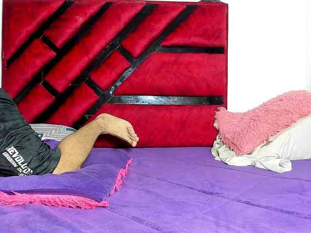 Latin-caliente webcam