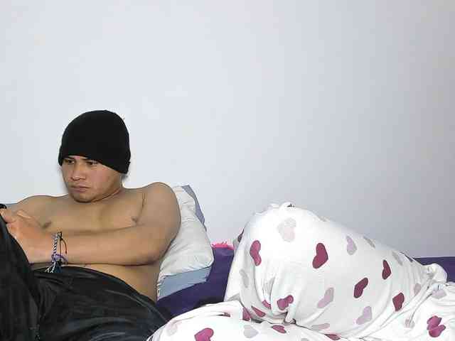 Latin-caliente webcam