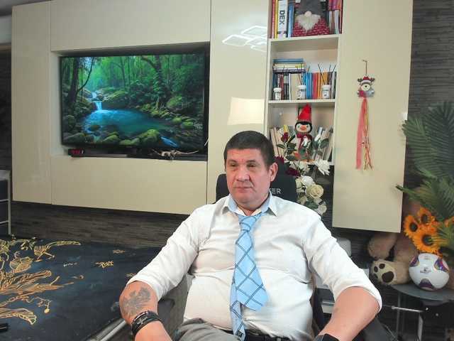 spatacusdaddy48