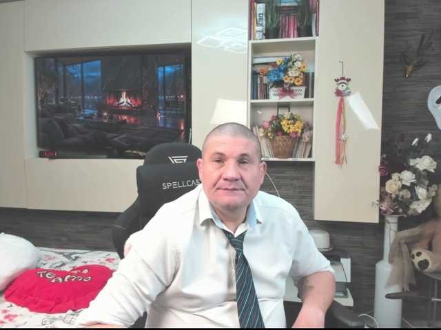 spatacusdaddy48 live cam preview