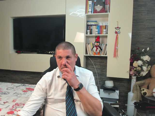 spatacusdaddy48 — live male cam
