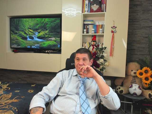 Spatacusdaddy48