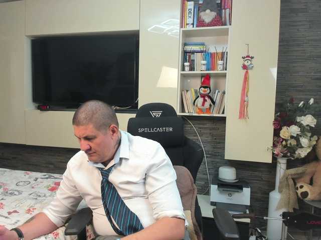 spatacusdaddy48 — live male cam
