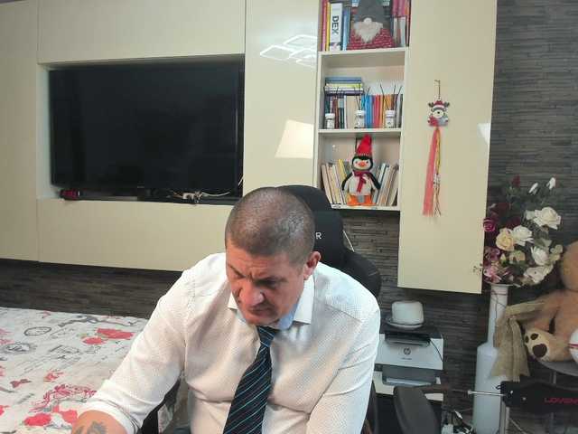 spatacusdaddy48 — live male cam
