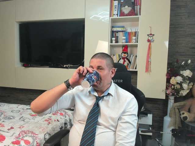 spatacusdaddy48