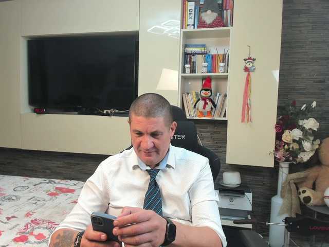 spatacusdaddy48 — live male cam