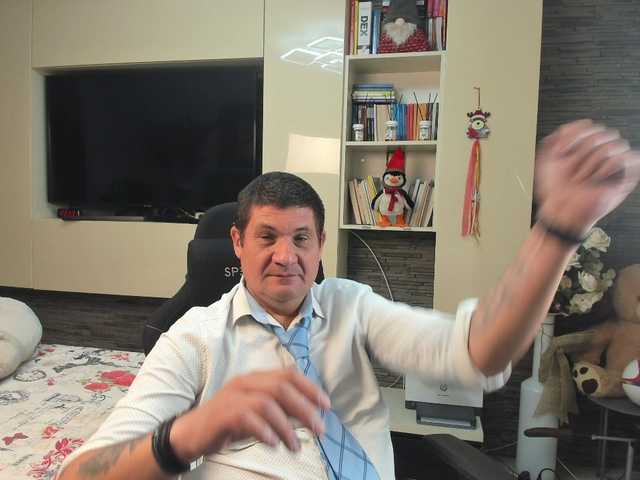 spatacusdaddy48 live cam preview