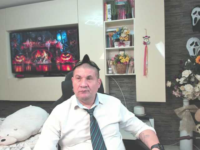 spatacusdaddy48