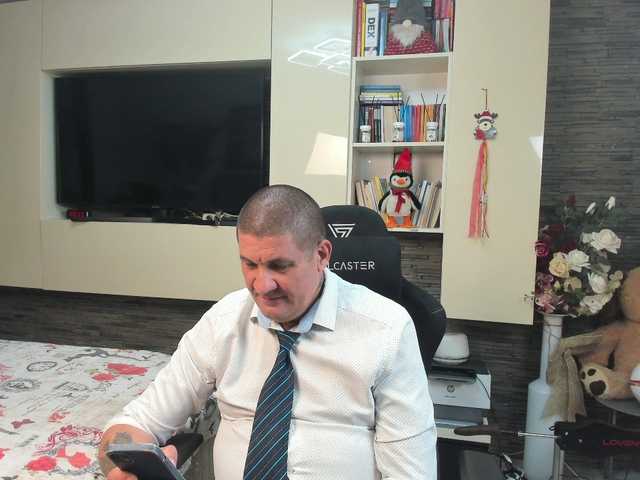 spatacusdaddy48 — live male cam