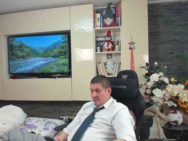 spatacusdaddy48