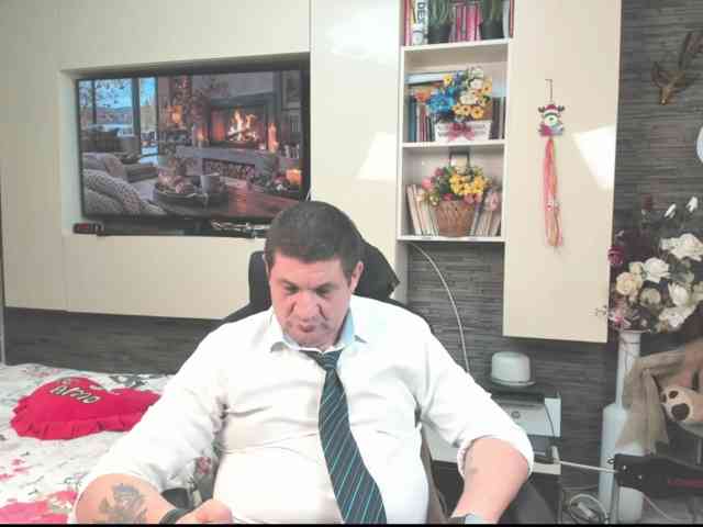 spatacusdaddy48