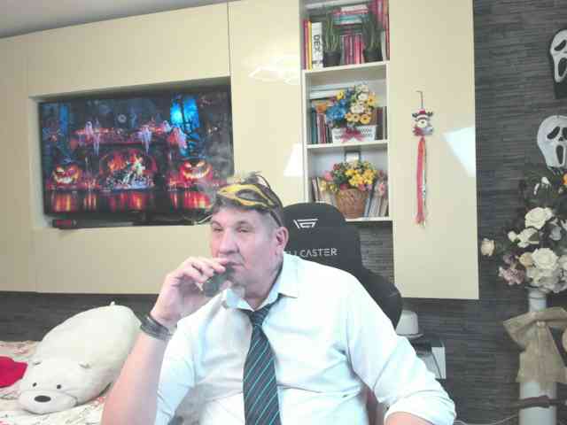 spatacusdaddy48