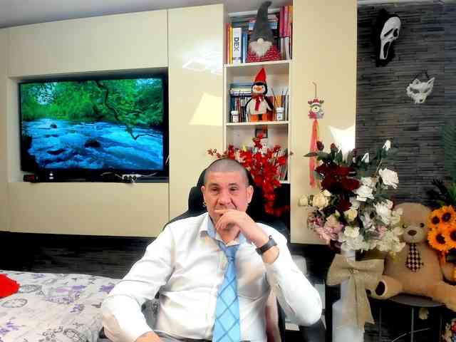 spatacusdaddy48