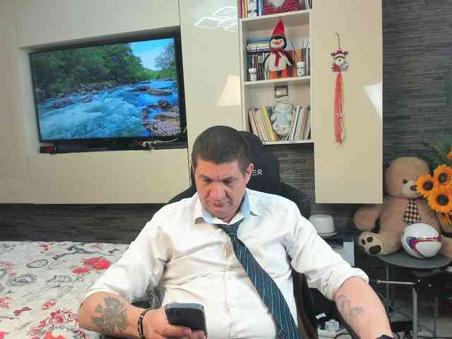 spatacusdaddy48 Sex Cam Show