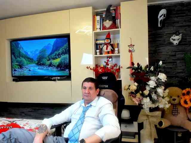 spatacusdaddy48 Live Webcam on BongaCams