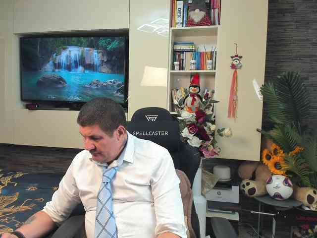 spatacusdaddy48