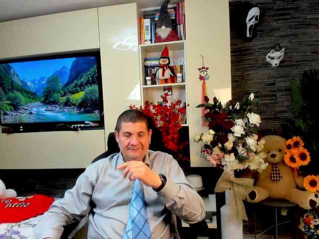 spatacusdaddy48