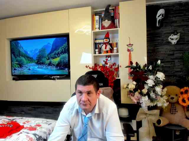 spatacusdaddy48 Live Webcam on BongaCams