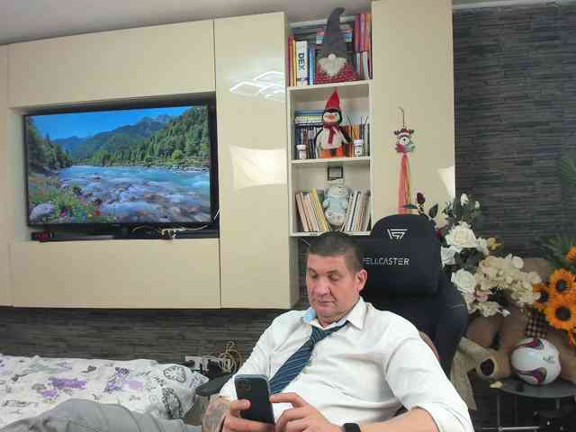 spatacusdaddy48