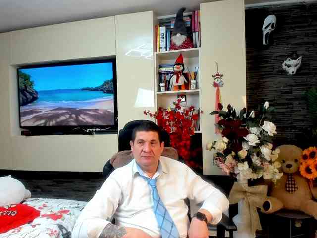 spatacusdaddy48 Live Webcam on BongaCams