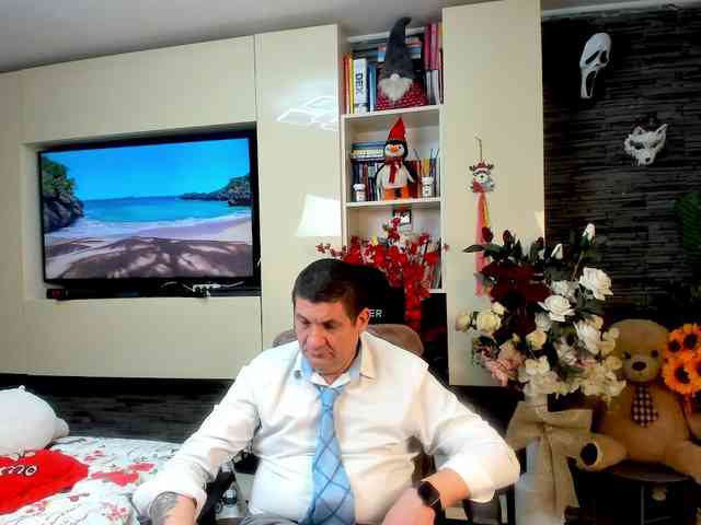 spatacusdaddy48 Live Webcam on BongaCams