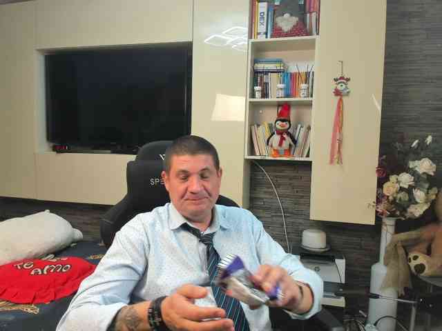 spatacusdaddy48