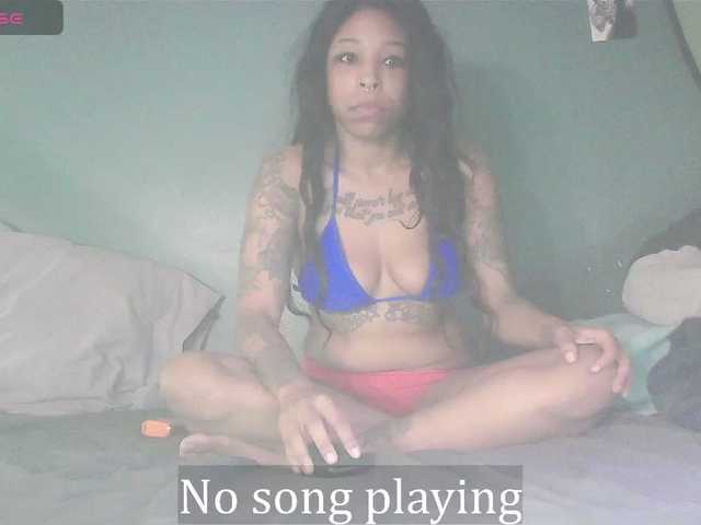 stella-clitella's BongaCams show and profile