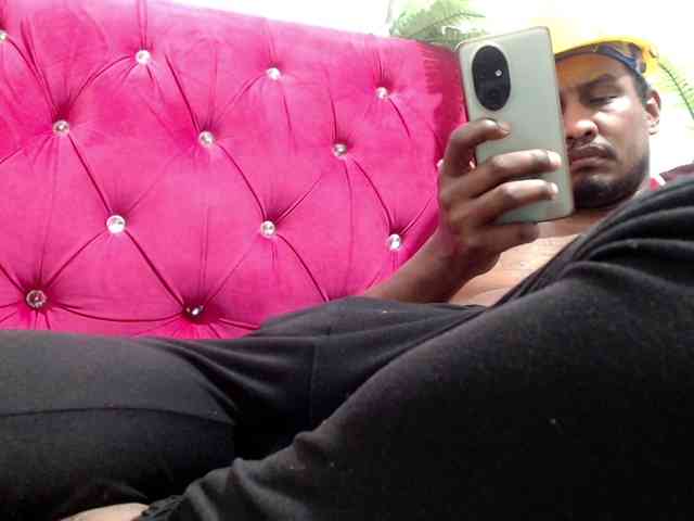 ElCaballeroNegro Sex Cam Show