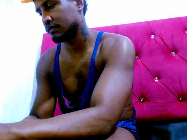 ElCaballeroNegro Sex Cam Show