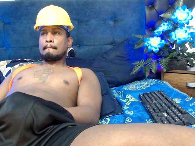 ElCaballeroNegro Live Webcam on BongaCams