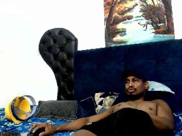 ElCaballeroNegro Live Webcam on BongaCams