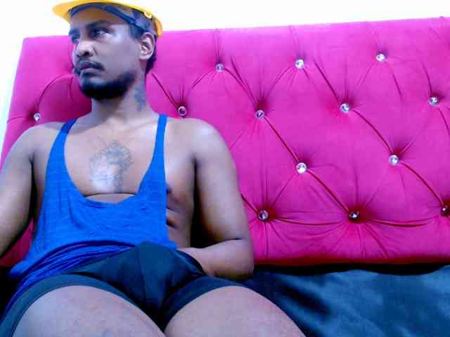 ElCaballeroNegro Sex Cam Show