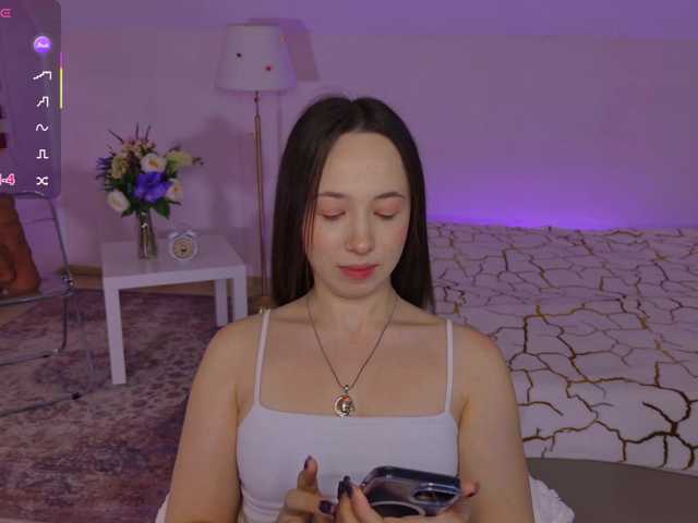Trixiie live cam on BongaCams