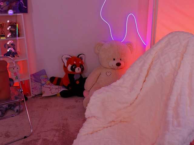 Trixiie live cam on BongaCams