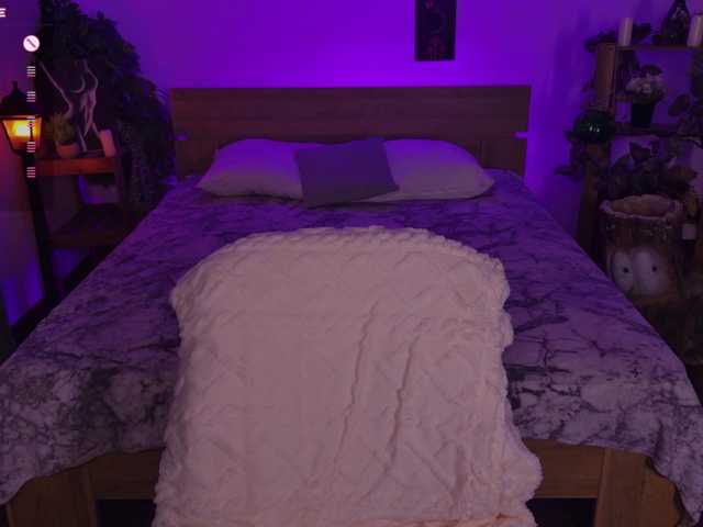 Trixiie live cam on BongaCams