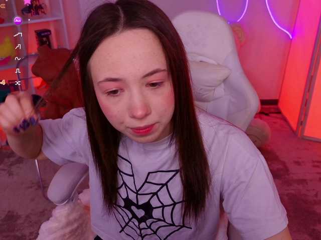 Trixiie live cam on BongaCams